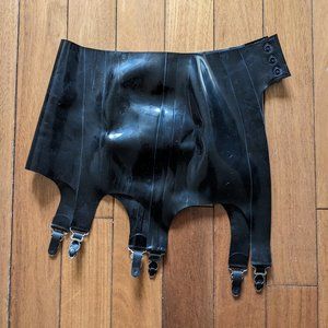 Amie girdle (6-clip)
